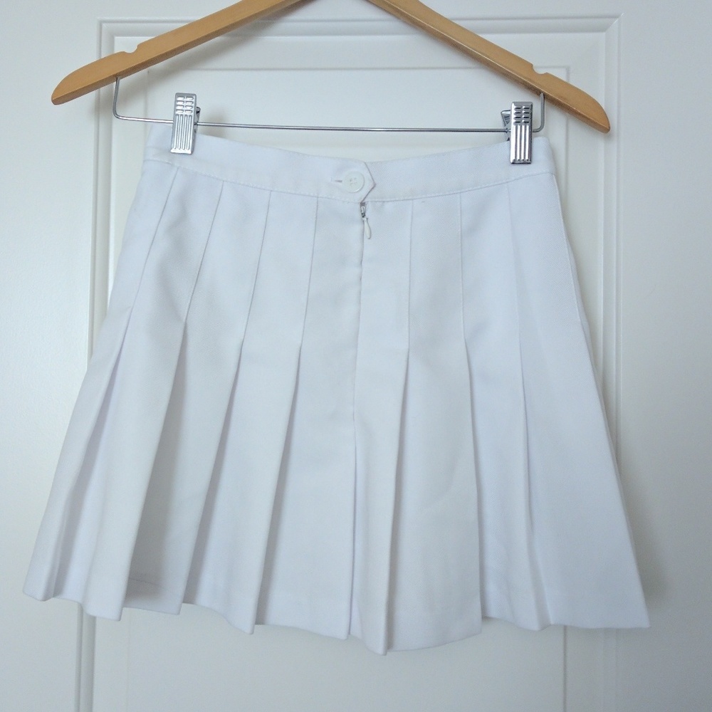 American apparel pleated skirt